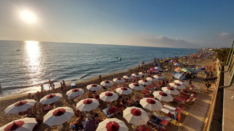 Spiaggia d'estate a San Vincenzo