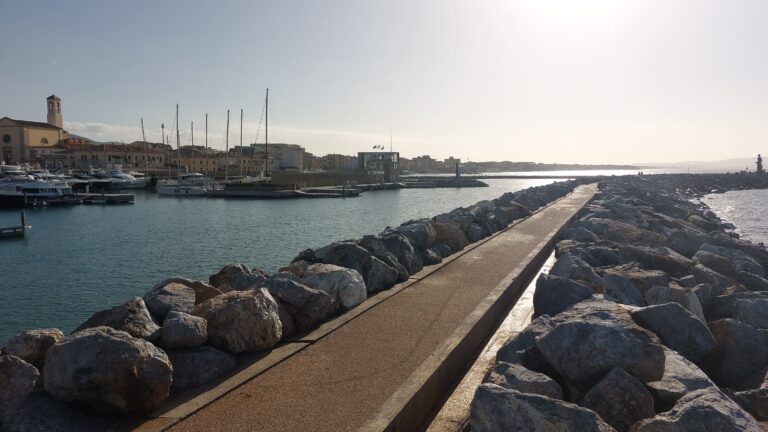 Il porto di San Vincenzo in Toscana
