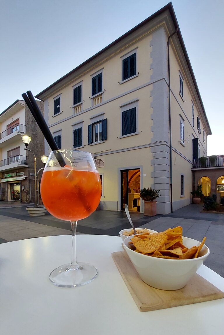 Aperitivo nel corso di San Vincenzo